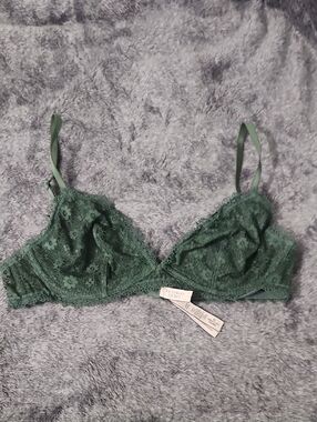 Victoria's Secret Green Floral Lace Bralette